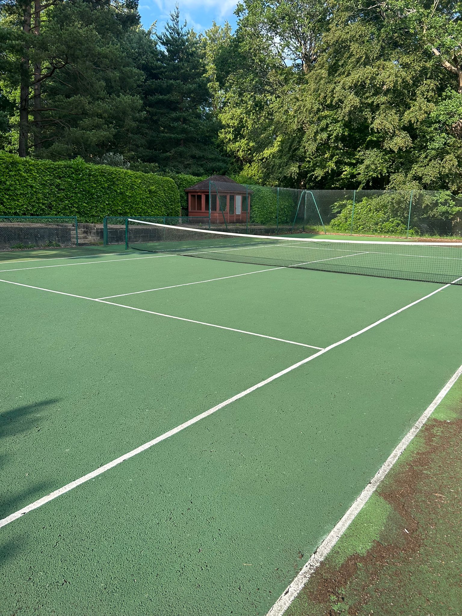 tennis court cleaning